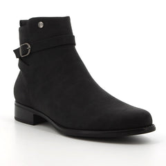 MOON BLACK