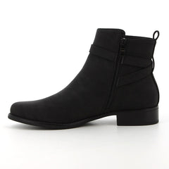 MOON BLACK